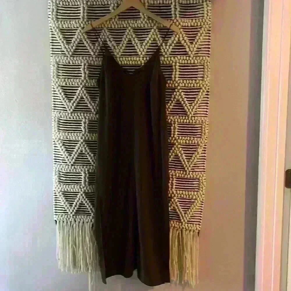 The fifth dress
